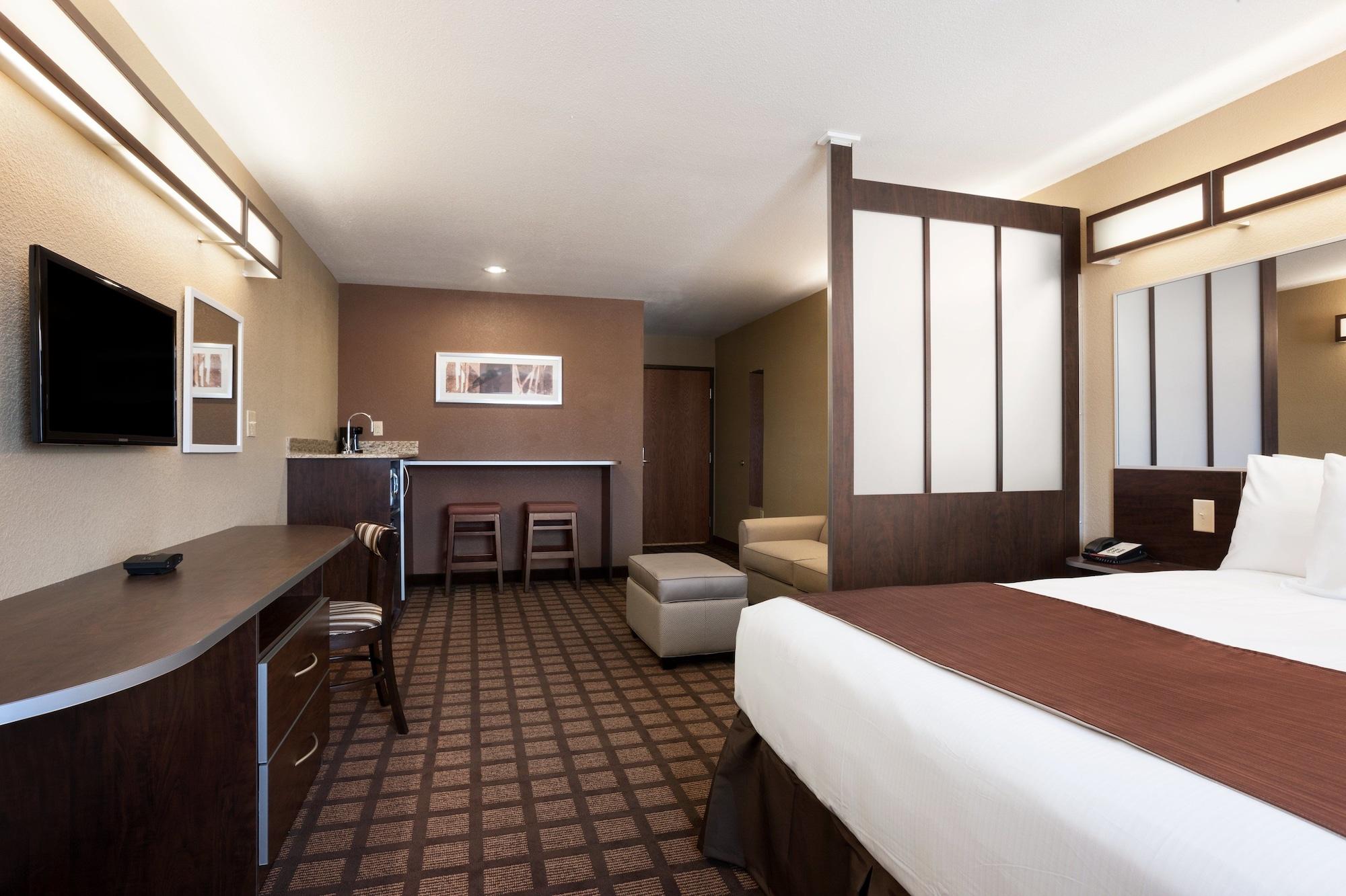 Microtel Inn & Suites By Wyndham Midland Exterior photo