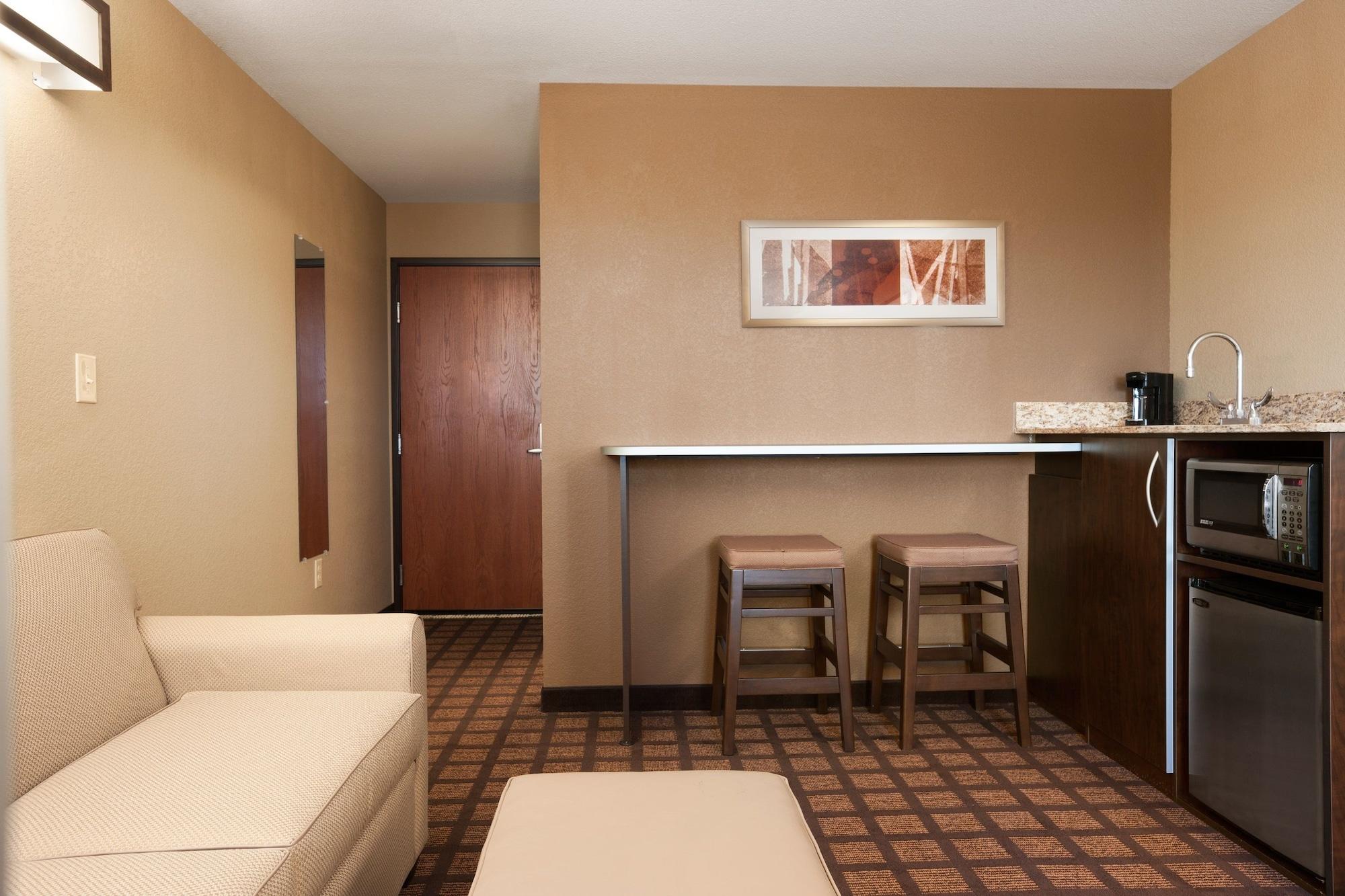 Microtel Inn & Suites By Wyndham Midland Exterior photo