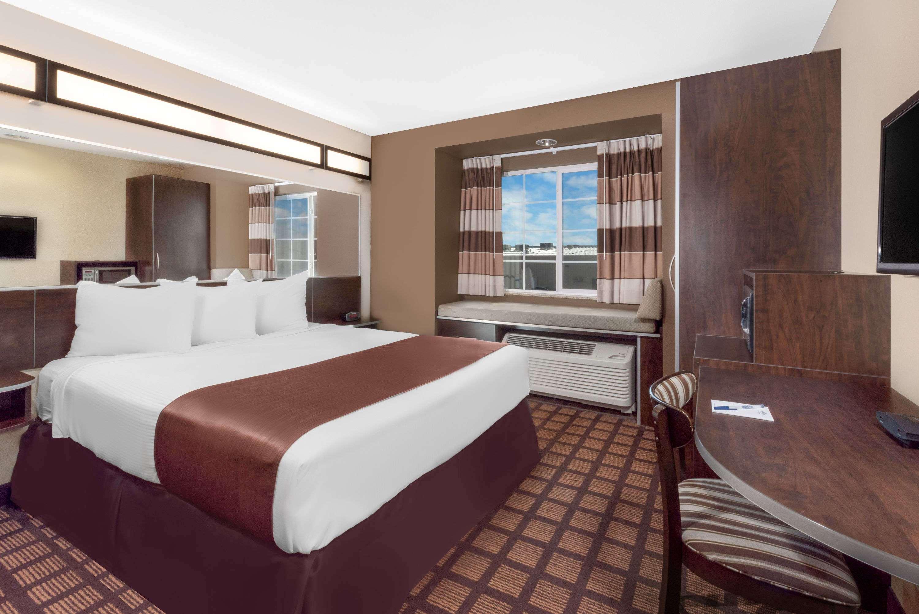 Microtel Inn & Suites By Wyndham Midland Exterior photo