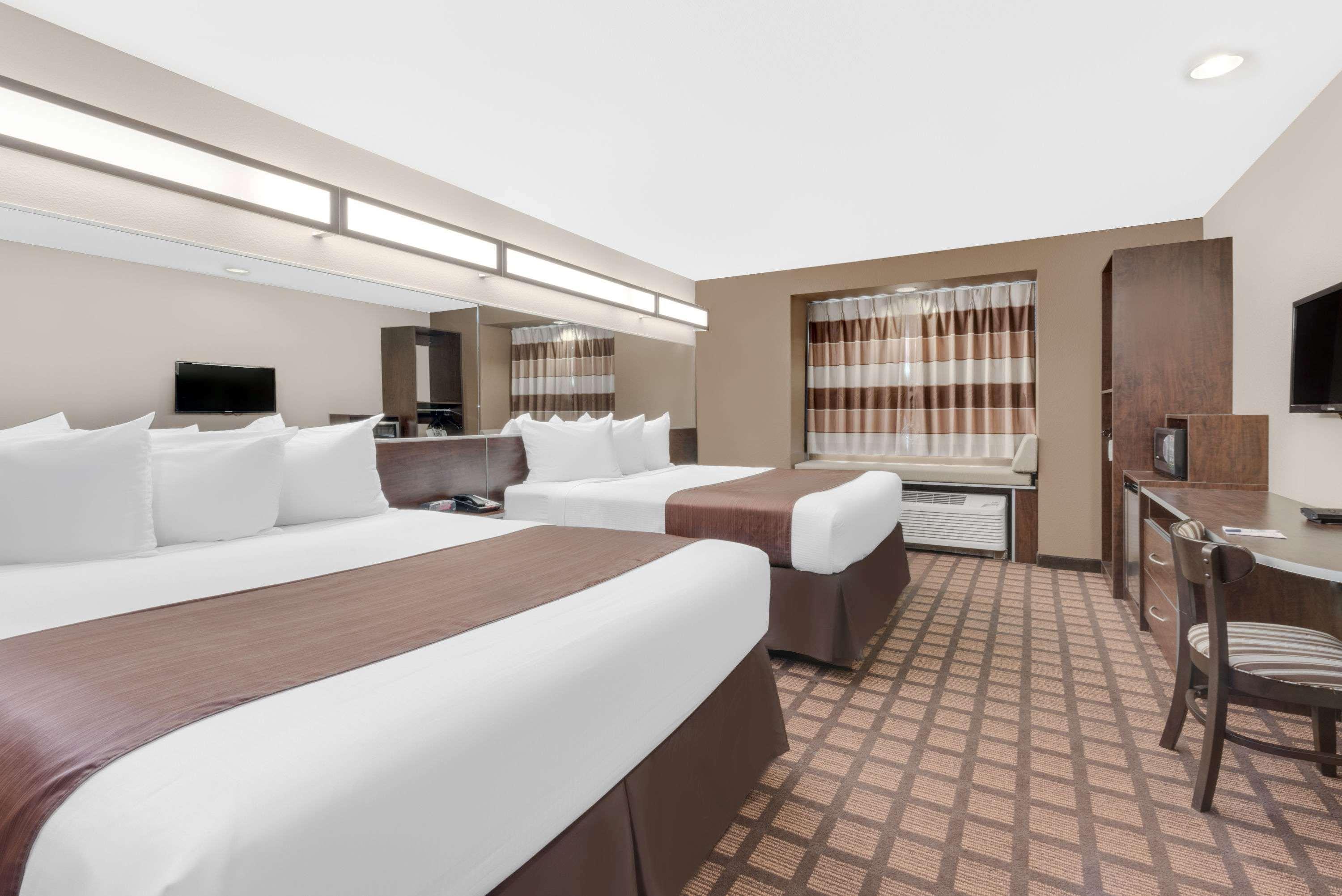 Microtel Inn & Suites By Wyndham Midland Exterior photo