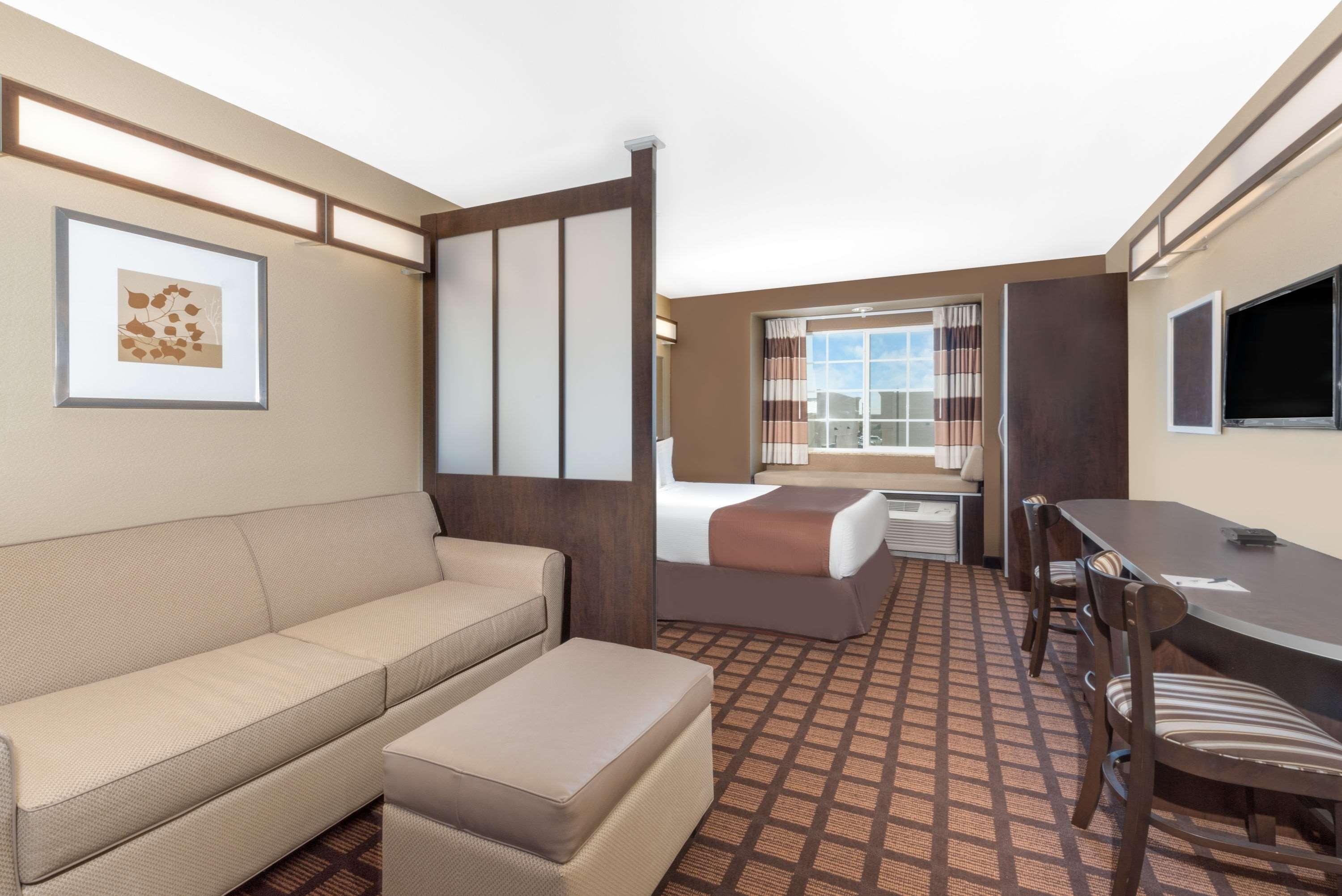 Microtel Inn & Suites By Wyndham Midland Exterior photo