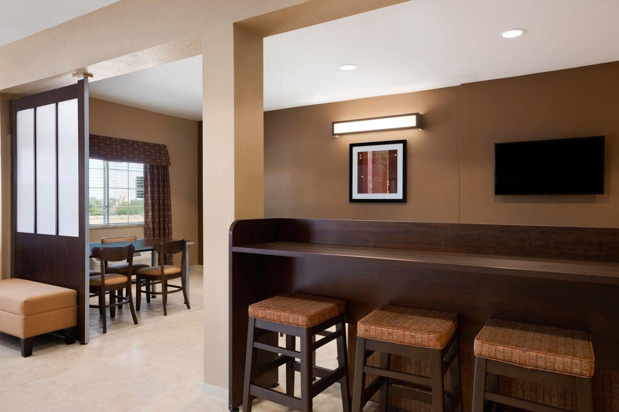 Microtel Inn & Suites By Wyndham Midland Exterior photo